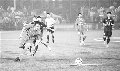 手的严密防, 赛第, 将比分扩大