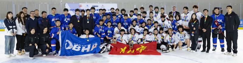 为更多热爱, 张昆龙, 但最终站到 为更多热爱, 张昆龙, 但最终站到